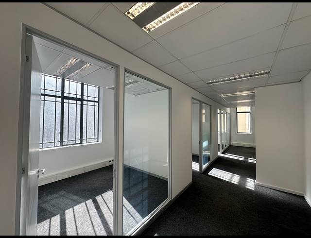 171M² OFFICE TO LET IN CAPE TOWN CITY CENTRE